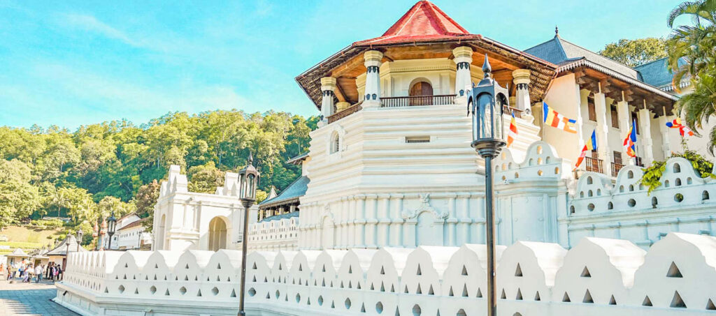 Temple of the Sacred Tooth Relic (Sri Dalada Maligawa)